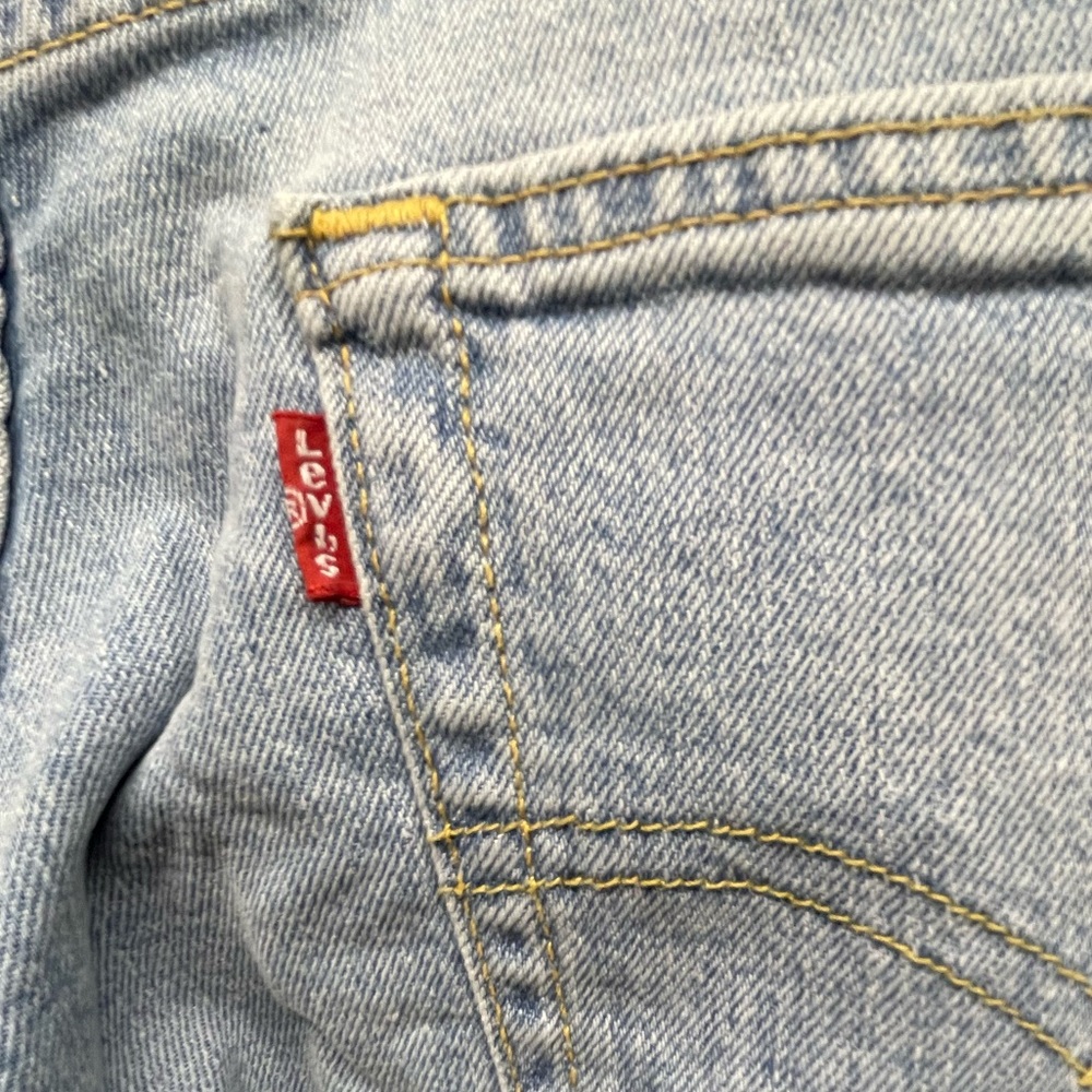 Men’s Levi Jeans - Picture 10 of 10
